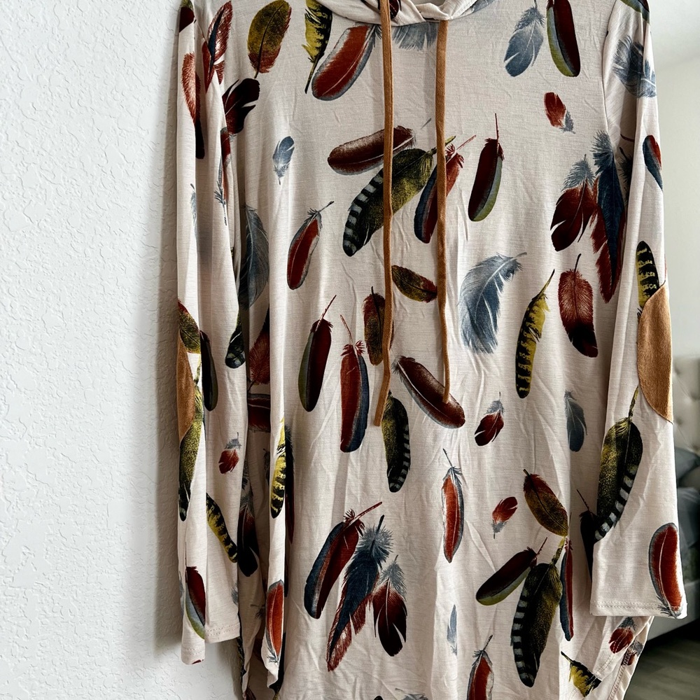 Multicolor Feather Pattern Top